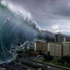 Photos Of Thailand Tsunami Wave Biggest Tsunami Ever Recorded I Have Been Obsessed With Tsunamis Since I M 8 Years O Tsunami Waves Tsunami Natural Disasters