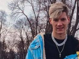 Блогер считает, что его друг перекупил актеров и специально его подставил. Uoixsc3c3zr4bm