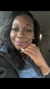 Chantelle Stewart's Instagram, Twitter & Facebook