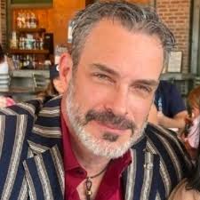 I'll DM the person who says the nicest things about my new haircut 🤣😍  #Audi #RSQ8