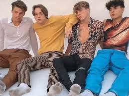6 Tiktok Fashion Trends We Ll See Everywhere In 2021 Who What Wear