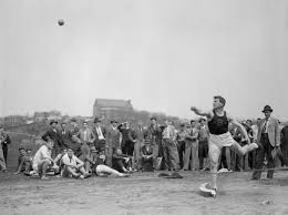 Tolak Peluru Pengertian Sejarah Ukuran Lapang Teknik Dasar Salamadian