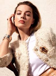 Welcome to marvelous margot your source on the australian actress margot robbie. Margot Robbie S At Home Beauty Routine Instyle