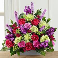 Sympathy Flowers Funeral Gifts Flower Arrangements From Ftd Sympathy Flowers Funeral Flower Arrangements Flower Arrangements