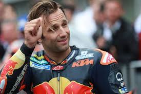 Johann zarco dan pol espargaro terjadi kontak di motogp ceko 2020, yang berujung crash nya pebalap ktm factory racing, pol espargaro. Johann Zarco Feared Motogp Career Failure If He Stayed At Ktm