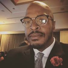 Dennis Biggs, Jr. (@DennisBiggs16)