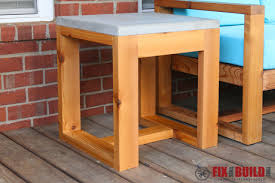 End tables are the most parts of every seating be it indoor or the outdoor seating station of the house. Diy Outdoor Side Table 2x4 And Concrete Fixthisbuildthat