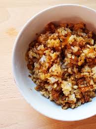 Riz Saute Au Thon Coreen En 2020 Recette Asiatique Plat Coreen Plat Asiatique