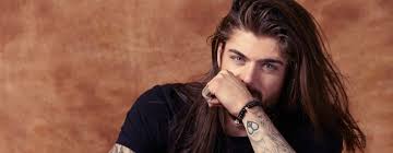 Your favorite celebrities, how to style long hair, how to maintain it, and where you can wear it. 4 Easy Hairstyles For Men Who Love Long Hair