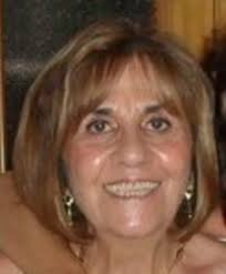 Can someone restore this photo to the original photo .. this one was  cropped Thanks so much