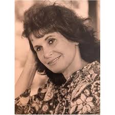 Ann Bowen's Instagram, Twitter & Facebook