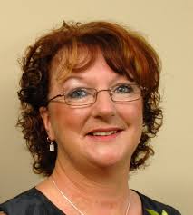 Kerry Cooney's Instagram, Twitter & Facebook