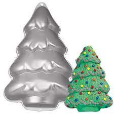 Swap in your favorite flavor of betty crocker™ super moist™ cake mix for chocolate fudge in this recipe! Wilton Christmas Cake Decoration Photograph Amazon Com Wi Christmas Tree Cake Christmas Cake Decorations Christmas Tree Food
