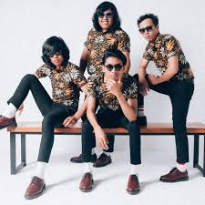 Inilah lirik lagu sayang tolong jangan marah marah yang dipopulerkan oleh r angkotasan. Lirik Lagu Dinda Jangan Marah Marah Dinda Masdo