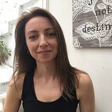 Andrea Bracken's Instagram, Twitter & Facebook