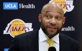 Chi è LeBron James? Le ultime news sul Prescelto