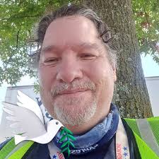 Following Appalachian Trail hikers for treasure clues?