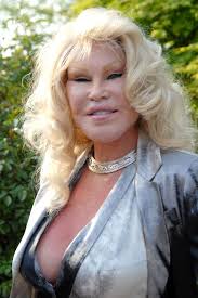 Catwoman' Jocelyn Wildenstein reveals pre-plastic surgery face in shocking  throwback photo