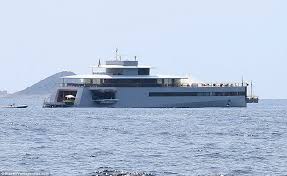Erin jobs is the very quiet, reserved and introverted daughter of jobs. Mengintip Putri Cantik Steve Jobs Liburan Mewah
