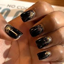 750 x 1000 jpeg 52 кб. Square Short Black And Gold Acrylic Nails New Years Nails Gold Acrylic Nails New Year S Nails Nails
