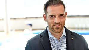 Born 5 november 1980) is a german former professional footballer who played as a central defender. Christoph Metzelder Als Dfb Prasident Oder Schalke Manager Im Gesprach Fussball Nationalmannschaft Sport Bild