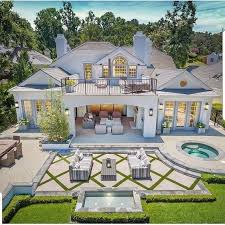 46 Luxury And Popular Home Design That Can Inspire You Page 2 Of 46 Veguci Luxury Homes Dream Houses House Designs Exterior Dream House Exterior