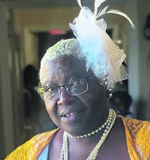 Donna Mike's Instagram, Twitter & Facebook