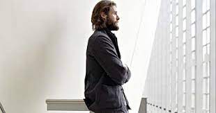 The inimitable jane fonda leads the cast of the campaign for the first gucci sustainable line which also includes david mayer de rothschild, lil nas x, king the italian house gucci launches off the grid, the first collection of circular lines, a new project to support circular production which basically means recycling. David Mayer De Rothschild The Storyteller Egon Zehnder