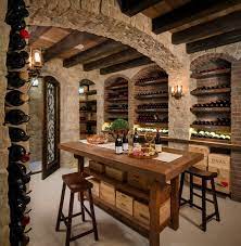 Decorar una habitación pequeña es todo un arte que podéis dominar si seguís los consejos prácticos y económicos que a continuación te detallamos. Bodegas Rusticas De Estilo Mediterraneo Que Te Enamoraran