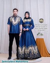 Sangat menarik dipakai untuk majlis rasmi. Couple Gamis Batik Semi Sutra Fesyen Wanita Muslim Fashion Lainnya Di Carousell