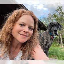 Lisa Huss's Instagram, Twitter & Facebook