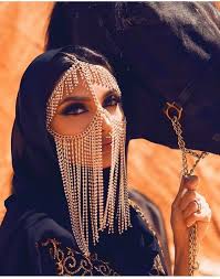 Rhinestone Face Mask Waterfall Gold Face Veil Face Chain Etsy Chain Headpiece Face Jewellery Gold Face