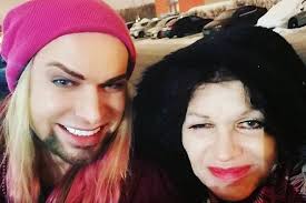 Неужели знаменитости готовы завести детей ради пиара? Gogen Solncev Sobralsya Ostavit 64 Letnyuyu Suprugu Odnu Na Novyj God