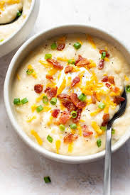 This Easy Stovetop Baked Potato Soup Is Sure To Be A Hit Perfect For Busy Weeknights To Feed Baked Potato Soup Easy Potato Soup Recipe Easy Baked Potato Soup