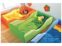 Lit Cocon Chambre Enfant Design De Garderie Decoration Chambre Enfant