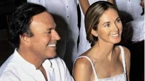 El paraíso de Julio Iglesias y Miranda Rijnsburger en Marbella, en números rojos: las pérdidas sistemáticas que acumula la finca Cuatro Lunas - Infobae
