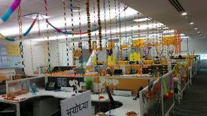 Your beach house should be a modern or classical display of splendor, not an ornate showing of homegood's finest. Tips To Decorate Office This Diwali Decorchamp