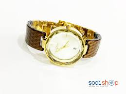 Pour sa dernière collection, dior horlogerie continue à rendre hommage à la palette de couleurs vibrantes qui composent les robes de la maison française, en imaginant dix. Montre Dior Style Luxueux Cadran Analogique Avec Date Couleur Marron Et Or Pour Femme Di0026 Sodishop