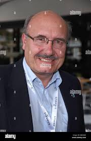 Stephen lopez hi-res stock photography and images