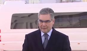 British tv presenter says it's bizarre sharon osbourne's hair colour made news. Officials Over 40 Are Obligated To Become Gray Haired In Turkmenistan As President Forumdaily