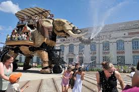 The entire district of la ile, once a shipyard area, has. Les Machines De L Ile Machines Of The Isle Of Nantes Amusing Planet
