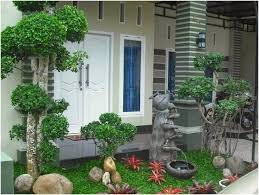 Dulu memang taman hanya ada di beberapa rumah mewah dengan halaman yang luas, namun untuk saat ini taman juga dapat dibuat dilahan yang sempit. 30 Desain Taman Depan Rumah Minimalis Sederhana Rumahku Unik