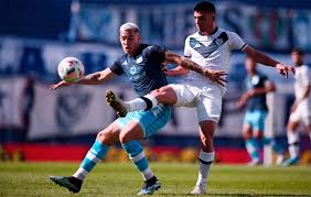 Velez sarsfield are stable in recent form and defense, but they received more defeats than wins against racing club in the past. Con La Mente En La Libertadores Velez Y Racing Van Por Un Debut Triunfal Diario Panorama