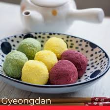 I picked the best 10 of the desserts videos uploaded so far. Top 25 Korean Desserts Sweets From Traditional To Modern Chef S Pencil