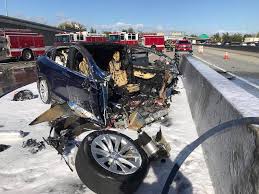 Walter huang killed when tesla model x suv hit a barrier as safety board says carmaker ignored its recommendations before fatal crash. Ntsb Tesla S Autopilot Steered Model X Into Highway Median Causing Fatal Mountain View Crash News Mountain View Online