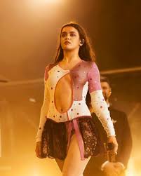 Amaia Romero desnuda para su nuevo videoclip LUCENPOP FAMOSAS ESPAÑOLAS  DESNUDAS