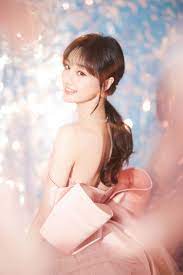 Sau ngày hôm đó, trịnh sảng từng chia sẻ: Ä'em Há»™i Weibo 11 1 2020 Trá»‹nh Sáº£ng éƒ'çˆ½ Zheng Shuang Facebook