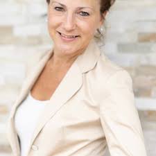 Patricia Schuchardt's Instagram, Twitter & Facebook