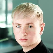 Rufus Hunt's Instagram, Twitter & Facebook