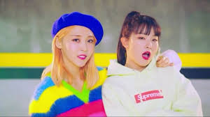 Truth about red velvet seulgi, mamamoo hwasa and twice jeongyeon dating rumors. Moonbyul Y Seulgi Red Velvet Mamamoo Mamamoo Ft Nicki Minaj Female